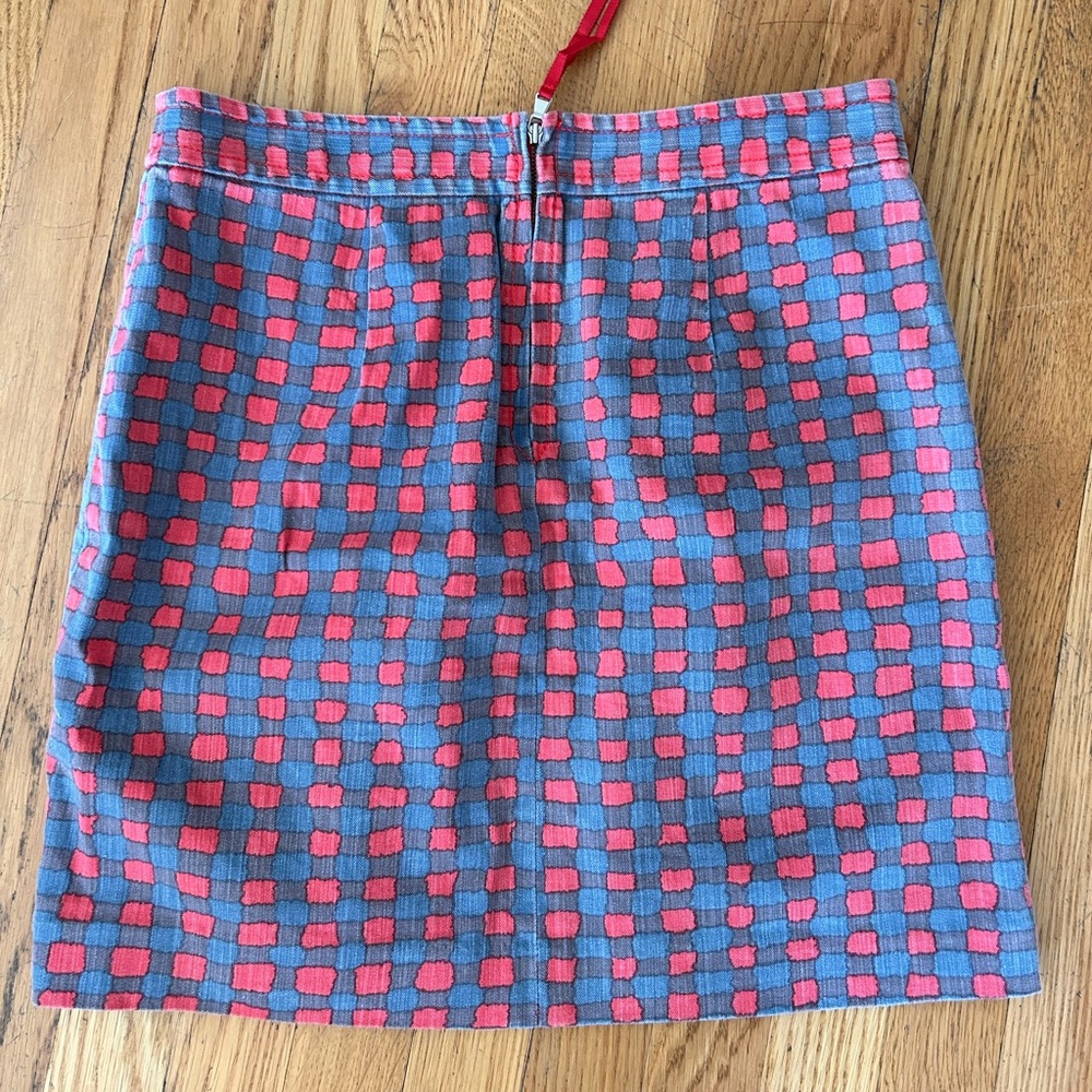 MARC JACOBS jean skirt size 6. NEVER WORN